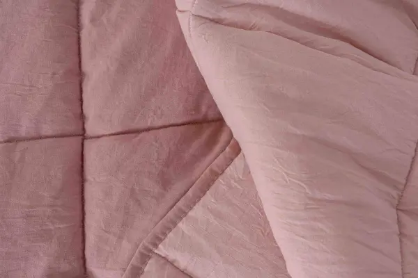 Comforter Chardonnay