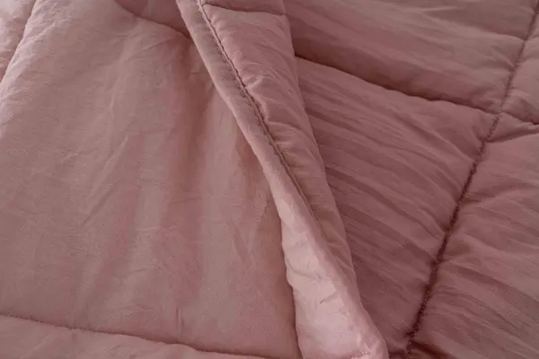 Comforter Chardonnay